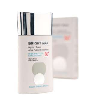 فلوئید ضد آفتاب آکوا فیوژن برایت مکس دارای spf50 حجم 50 میلی لیتر بی رنگ